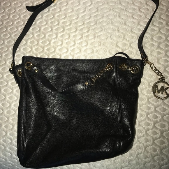 Michael Kors purse - Picture 1 of 3